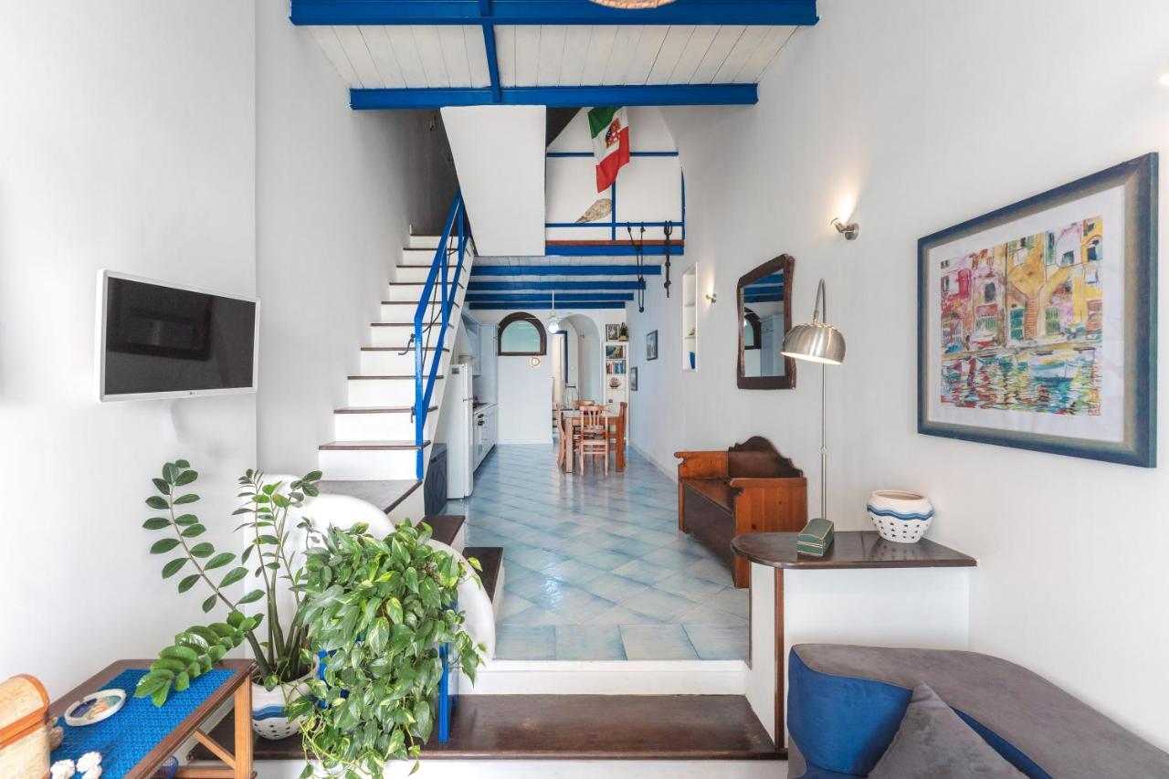 Casa Sottorar - Loft Open Space In Corricella Procida Exterior photo