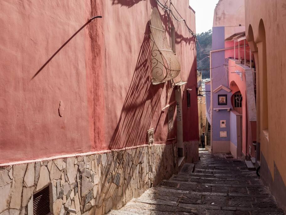 Casa Sottorar - Loft Open Space In Corricella Procida Exterior photo